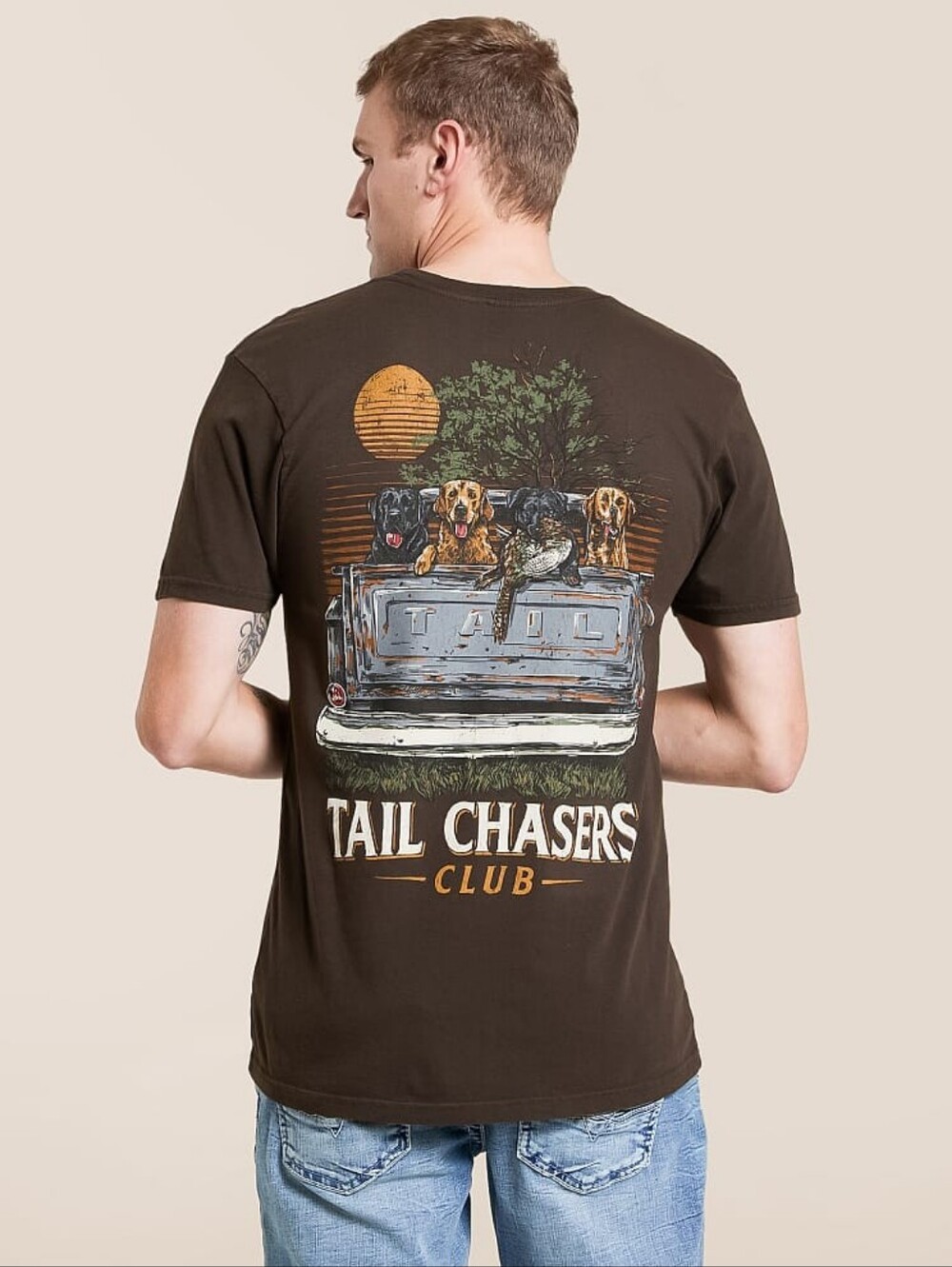 NWT | Tail Chasers Club Labrador Retriever  Brown Graphic Tee | Medium